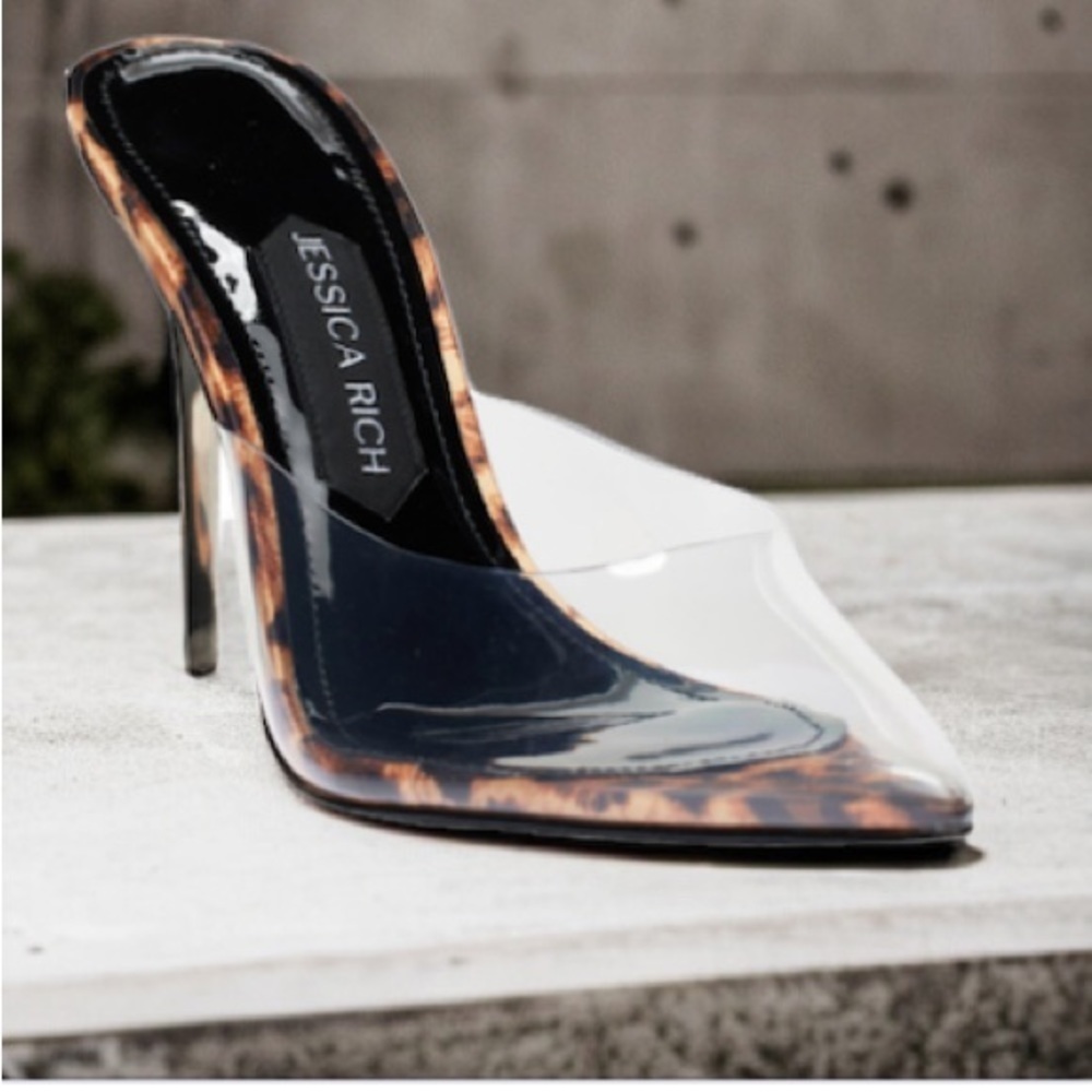 Jessica Rich Women's Sz 37 Black So Bossy Pointed Toe Clear Pump Leopard